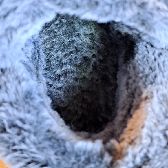 Minnetonka Northtown Boots - Picture 7 of 10